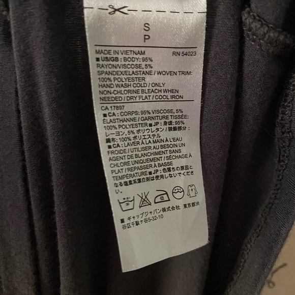 Women’s Banana Republic Tank Blouse with Neck Tie Detail Size Small - Picture 7 of 7